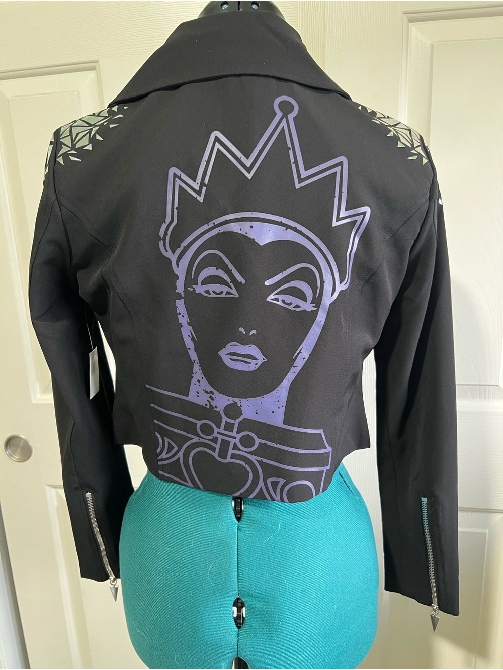 Disney Evil Queen Black Cropped Moto Jacket sz sm